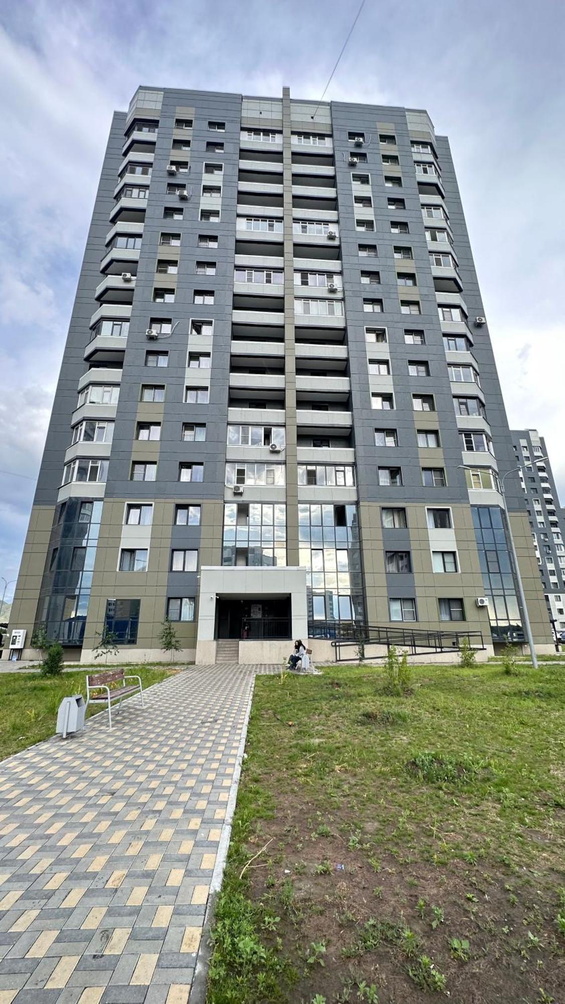 1 Комнатная Драмтеатр 1Bedroom Apartment Ustʼ-Kamenogorsk Exterior foto